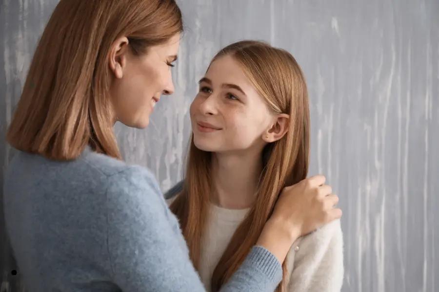 Come comunicare con i figli adolescenti: strategie, errori da evitare e consigli pratici